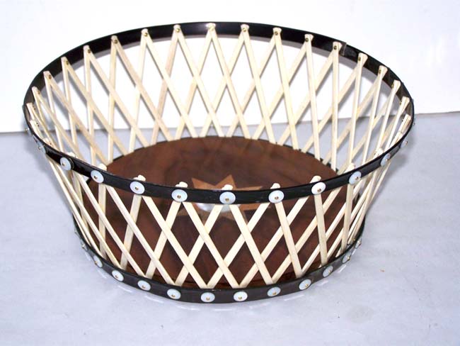 A Beautiful Handcrafted Contemporary "Whaler's Basket" by well-known Chatham artist Ken Campbell
